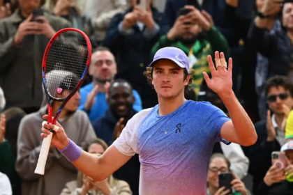 joao-fonseca-cai,-mas-duplas-brasileiras-vencem-em-roland-garros