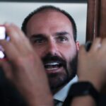 eduardo-bolsonaro-diz-que-nao-vai-renunciar-ao-mandato-de-deputado