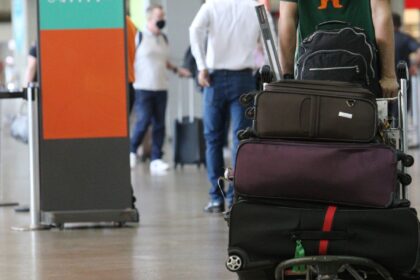 pf-prende-foragido-acusado-de-trocar-etiquetas-de-malas-em-aeroporto