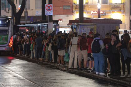 mais-32-onibus-sofrem-ataque-de-vandalismo-em-sao-paulo