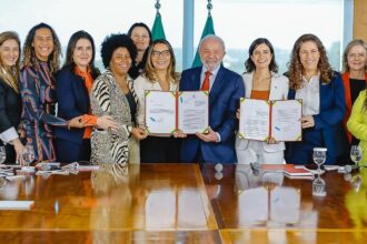 lula-sanciona-cota-de-30%-para-mulheres-em-conselhos-de-estatais