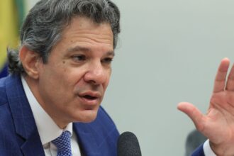 haddad:-governo-tem-plano-para-socorrer-setores-afetados-por-tarifaco