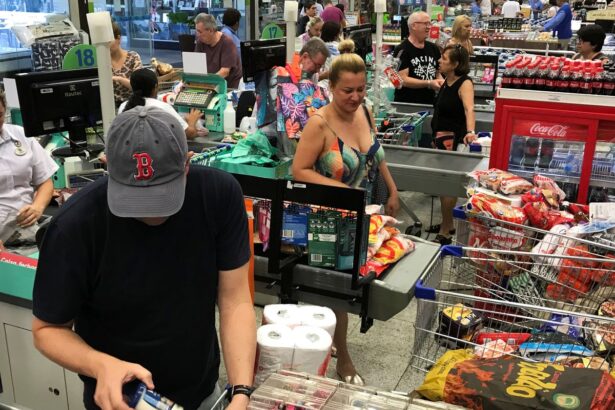 pressionada-por-conta-de-luz,-previa-da-inflacao-de-julho-e-de-0,33%