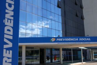 inss-afasta-4-servidores-por-suposta-ligacao-com-descontos-ilegais