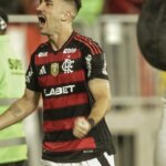flamengo-vence-o-galo-e-e-o-novo-lider-do-campeonato-brasileiro