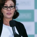 deputada-carla-zambelli-e-presa-na-italia