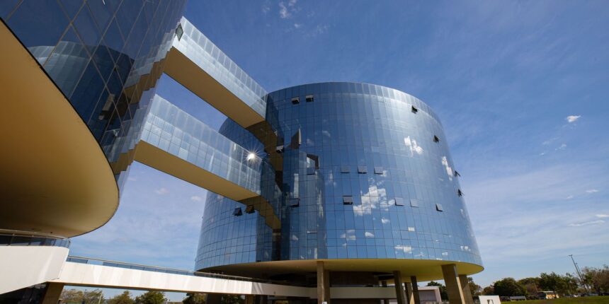 pgr-diz-que-recebeu-com-assombro-sancoes-contra-alexandre-de-moraes