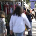 nivel-de-emprego-resiste-a-impacto-do-juro-alto,-dizem-especialistas