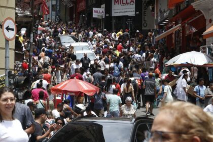 inadimplencia-de-familias-cresce-na-cidade-de-sp,-diz-fecomercio