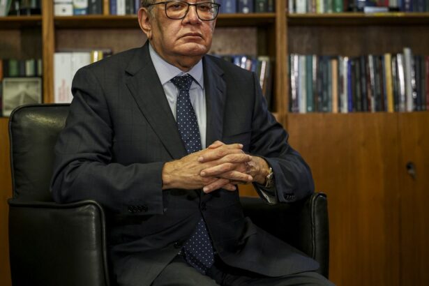 gilmar-mendes-ironiza-cancelamento-de-visto-dos-eua