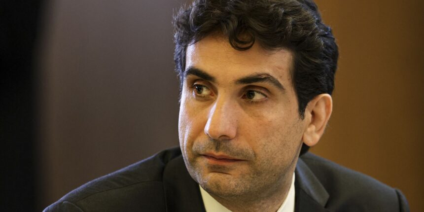 pix-deve-permanecer-sob-gestao-publica,-diz-galipolo