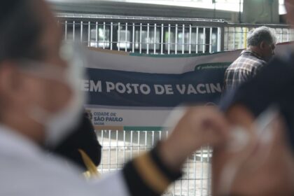 rio-amplia-vacinacao-contra-covid-19-para-pessoas-com-baixa-imunidade