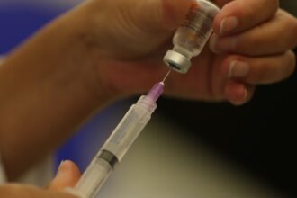 casos-de-covid-19-estao-em-alta-no-ceara-e-no-rio,-aponta-fiocruz