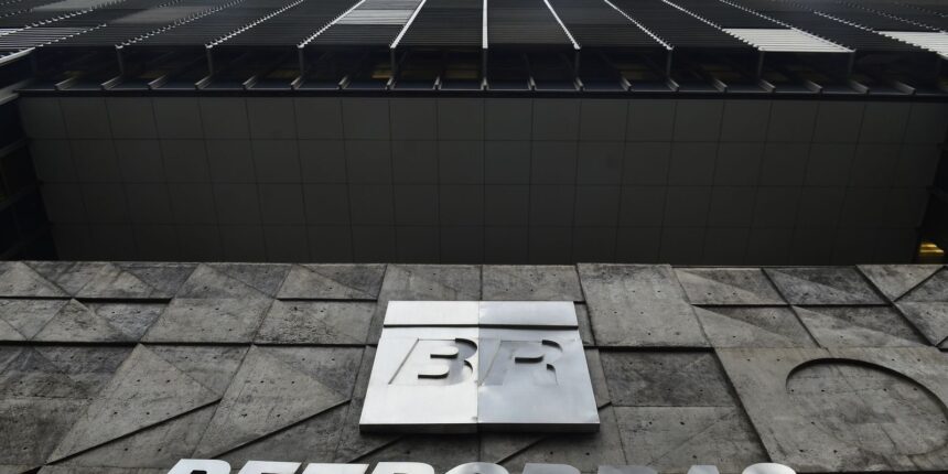 diretor-da-petrobras-atribui-queda-na-bolsa-a-montante-de-dividendos