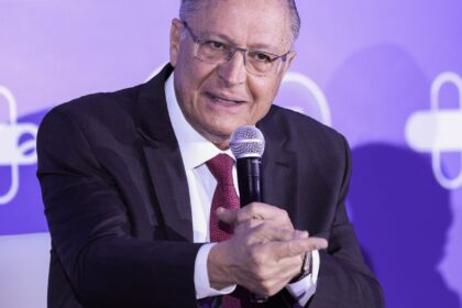 governo-quer-aumentar-numero-de-setores-fora-do-tarifaco