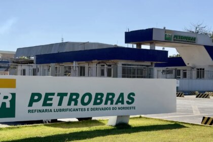 petrobras-tem-lucro-liquido-de-r$-26-bilhoes-no-segundo-trimestre