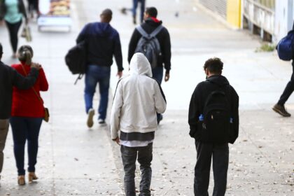 sul-e-sudeste-comecam-semana-com-frio;-alerta-de-seca-no-centro-oeste