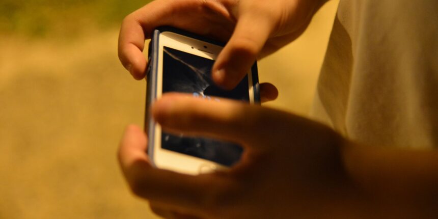 caminhos-da-reportagem-mostra-perigos-para-jovens-na-internet