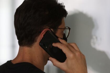 procons-e-idec-criticam-anatel-por-revogar-obrigatoriedade-do-0303