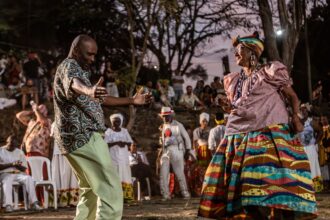 encontro-de-jongueiros-transforma-praca-tiradentes-em-quilombo-no-rio