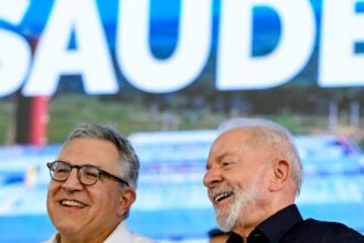 lula-defende-mais-medicos-e-relacao-com-cuba-apos-sancao-dos-eua