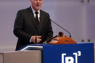 brasil-busca-dialogo,-mas-nao-negociara-soberania,-afirma-favaro