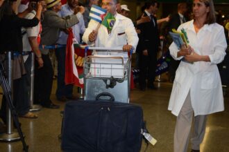 associacao-de-medicos-cubanos-repudia-acao-dos-eua-contra-mais-medicos