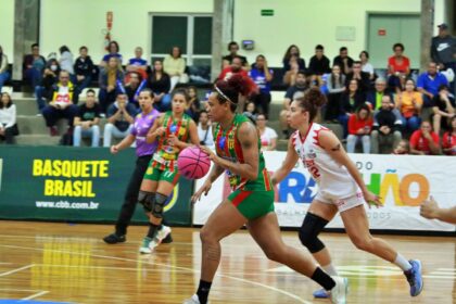 sampaio-basquete-e-sesi-araraquara-disputam-quarto-jogo-da-final