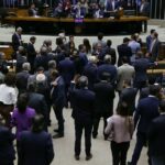 projeto-que-pune-quem-impedir-funcionamento-da-camara-avanca