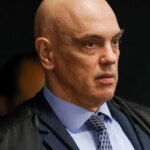 moraes-da-48h-para-bolsonaro-explicar-documento-com-pedido-de-asilo