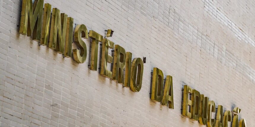 mec-lanca-curso-de-180-horas-para-professores-do-ensino-medio-publico