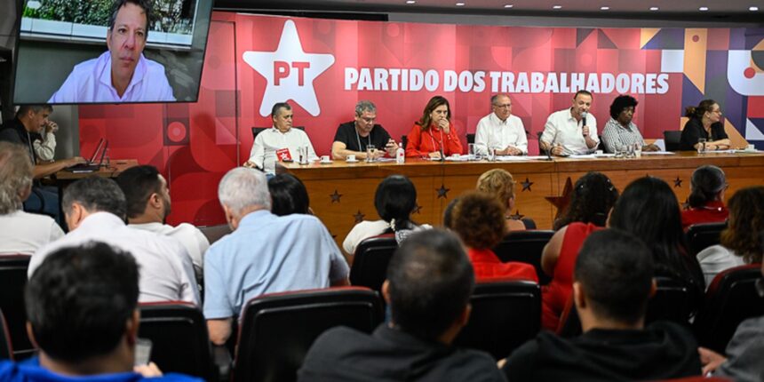 haddad:-20-milhoes-de-brasileiros-nao-deveriam-estar-pagando-ir