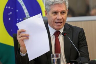 governo-pode-prorrogar-brasil-soberano,-diz-teixeira