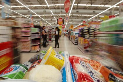 previa-da-inflacao-oficial-de-agosto-recua-0,14%,-diz-ibge