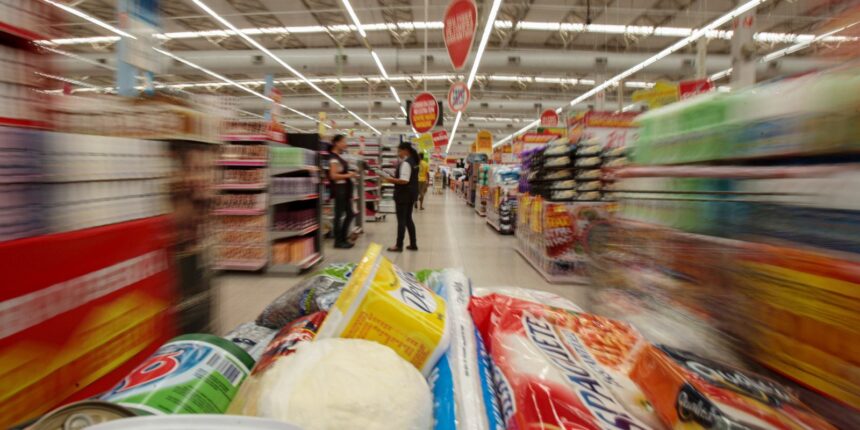 previa-da-inflacao-oficial-de-agosto-recua-0,14%,-diz-ibge