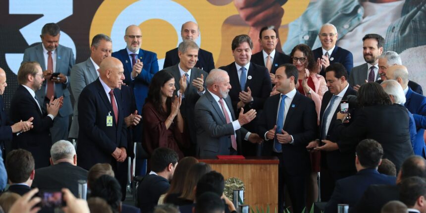 lula-assina-decreto-da-tv-3.0;-novo-sistema-deve-comecar-em-2026