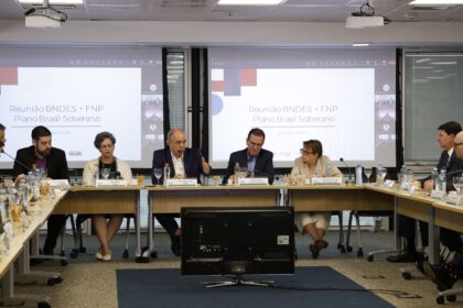 bndes-estuda-suspensao-temporaria-de-dividas-de-afetados-por-tarifaco