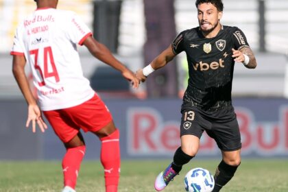 de-olho-no-g4,-botafogo-recebe-bragantino-neste-sabado-pelo-brasileiro