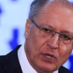 falha-em-aviao-adia-retorno-de-alckmin-ao-brasil
