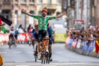 lauro-chaman-leva-tricampeonato-mundial-de-paraciclismo-na-belgica