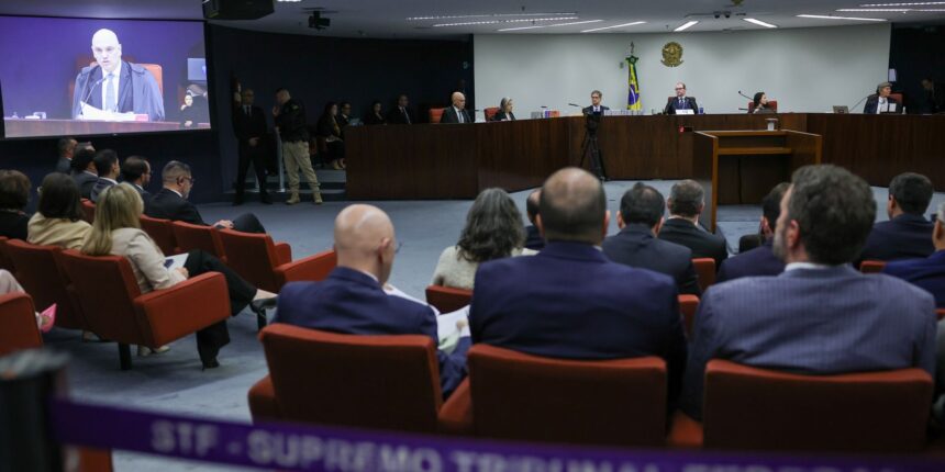 stf:-apenas-um-reu-comparece-ao-1-dia-de-julgamento-da-trama-golpista