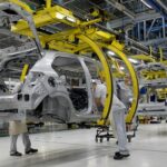 producao-industrial-recua-0,2%-em-julho-e-acumula-efeitos-do-juro-alto