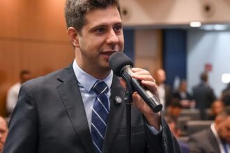 picciani-reassume-vaga-na-alerj-e-substitui-deputado-th-joias