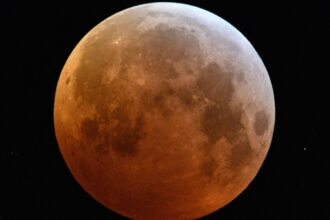 lua-de-sangue:-eclipse-lunar-total-ocorre-neste-domingo