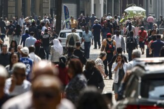 mais-de-6,5-milhoes-de-familias-deixaram-linha-da-pobreza-em-2-anos