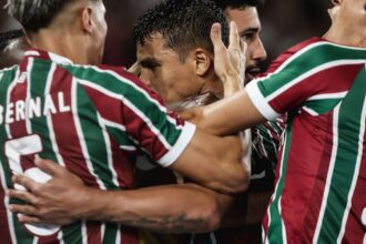 fluminense-derrota-bahia-por-2-a-0-e-avanca-na-copa-do-brasil