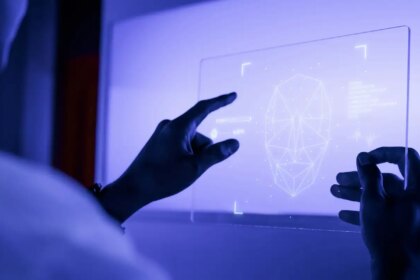 inteligencia-artificial-ameaca-aprendizado-da-escrita,-alerta-autor