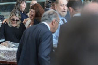 corpo-de-ex-delegado-geral-executado-em-praia-grande-e-velado-na-alesp