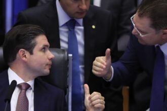 camara-restabelece-voto-secreto-em-pec-da-blindagem