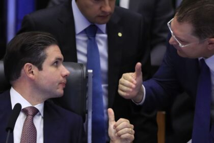 camara-restabelece-voto-secreto-em-pec-da-blindagem